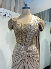 Load image into Gallery viewer, Nicole’s Gold Corset Lycra Saree