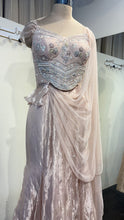 Load image into Gallery viewer, Riya's Organza Saree | Peach