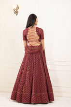 Load image into Gallery viewer, Merlot Backless Lehenga Set | Maroon
