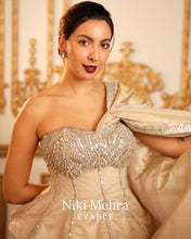 Load image into Gallery viewer, Niki Mehra | Peplum Saree | Beige
